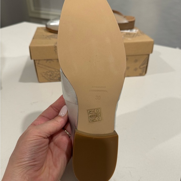 NEW w/box Free People Mules (Silver) - Picture 6 of 6